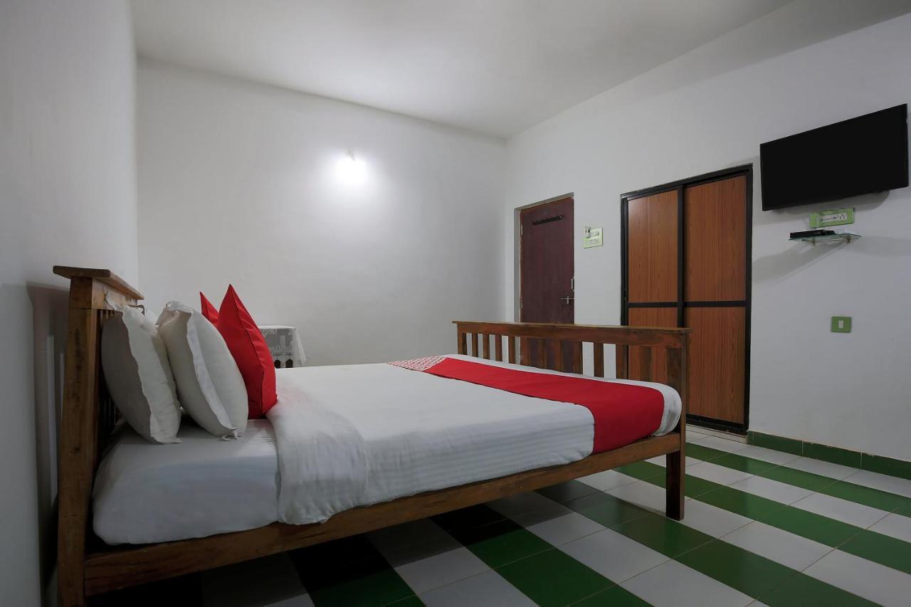 Braganza Guest House Baga Bagian luar foto