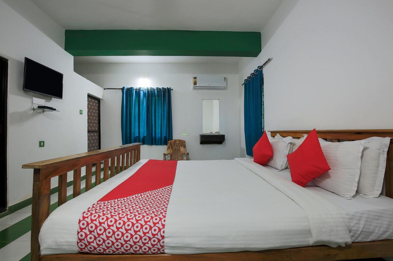 Braganza Guest House Baga Bagian luar foto